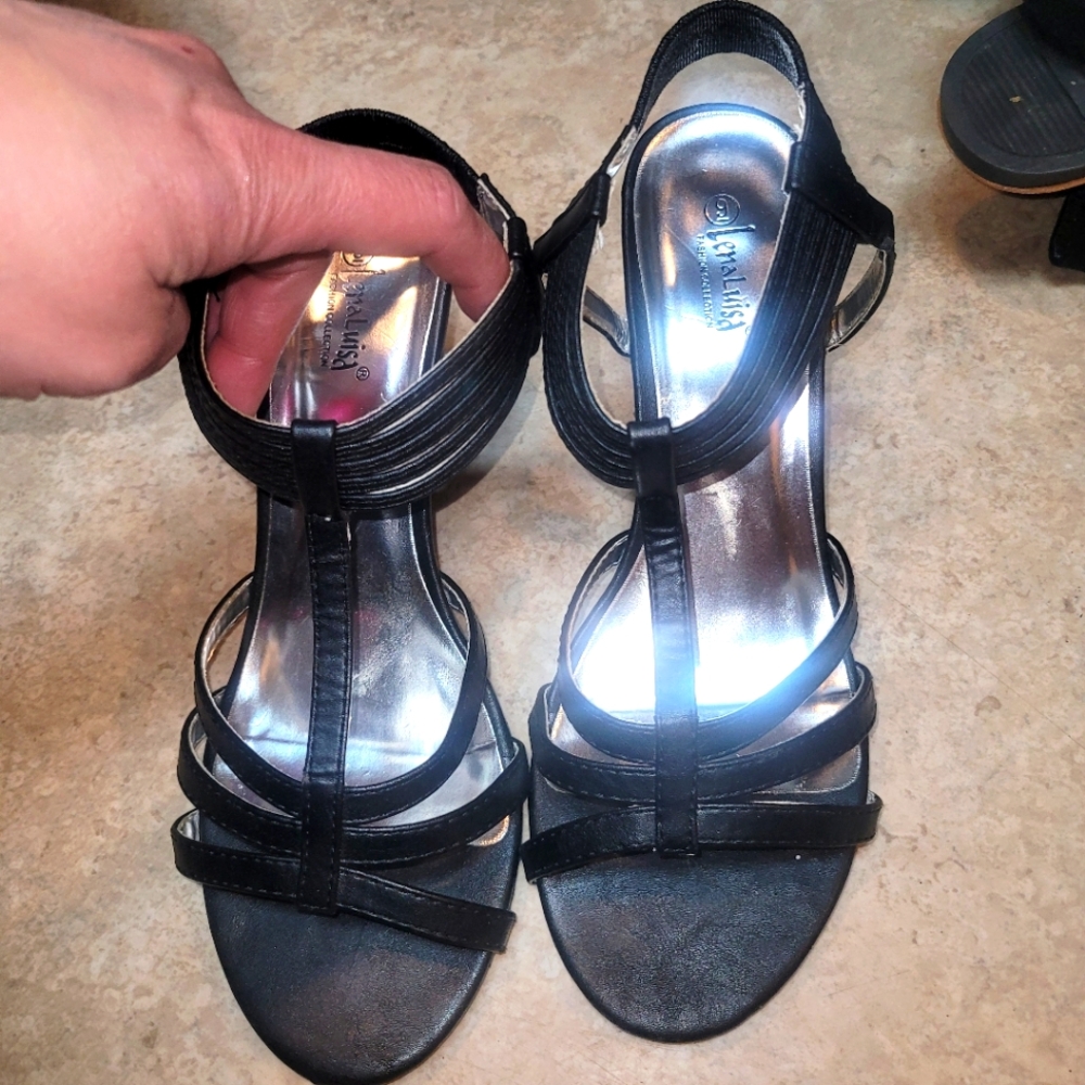 Womens sandals